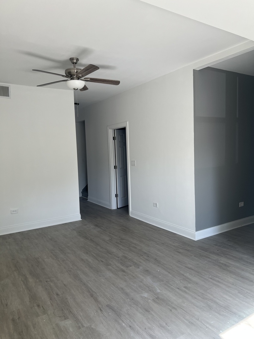 10642 S Calhoun Avenue, Chicago, IL 60617