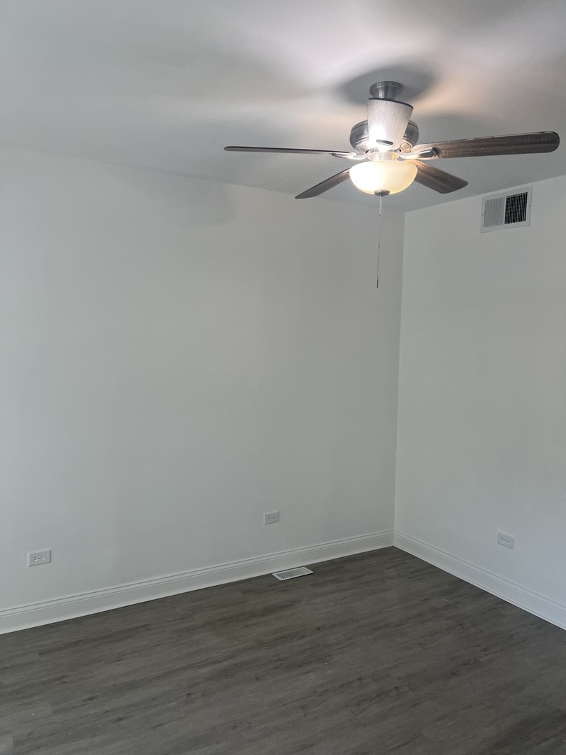 10642 S Calhoun Avenue, Chicago, IL 60617