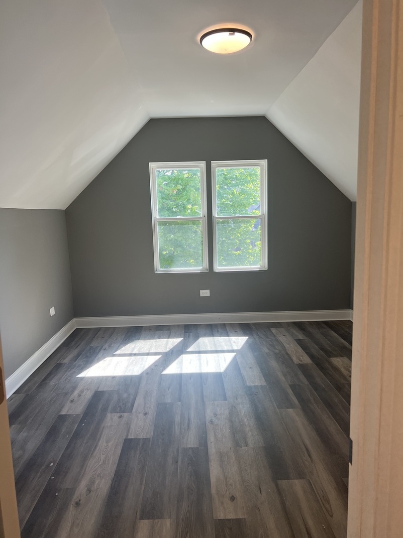 10642 S Calhoun Avenue, Chicago, IL 60617