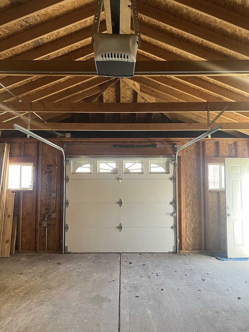 10642 S Calhoun Avenue, Chicago, IL 60617