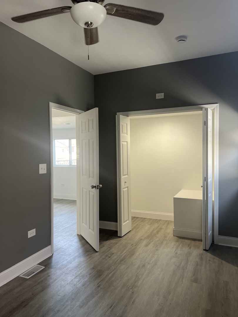 10642 S Calhoun Avenue, Chicago, IL 60617