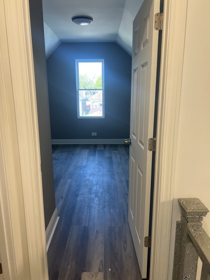 10642 S Calhoun Avenue, Chicago, IL 60617