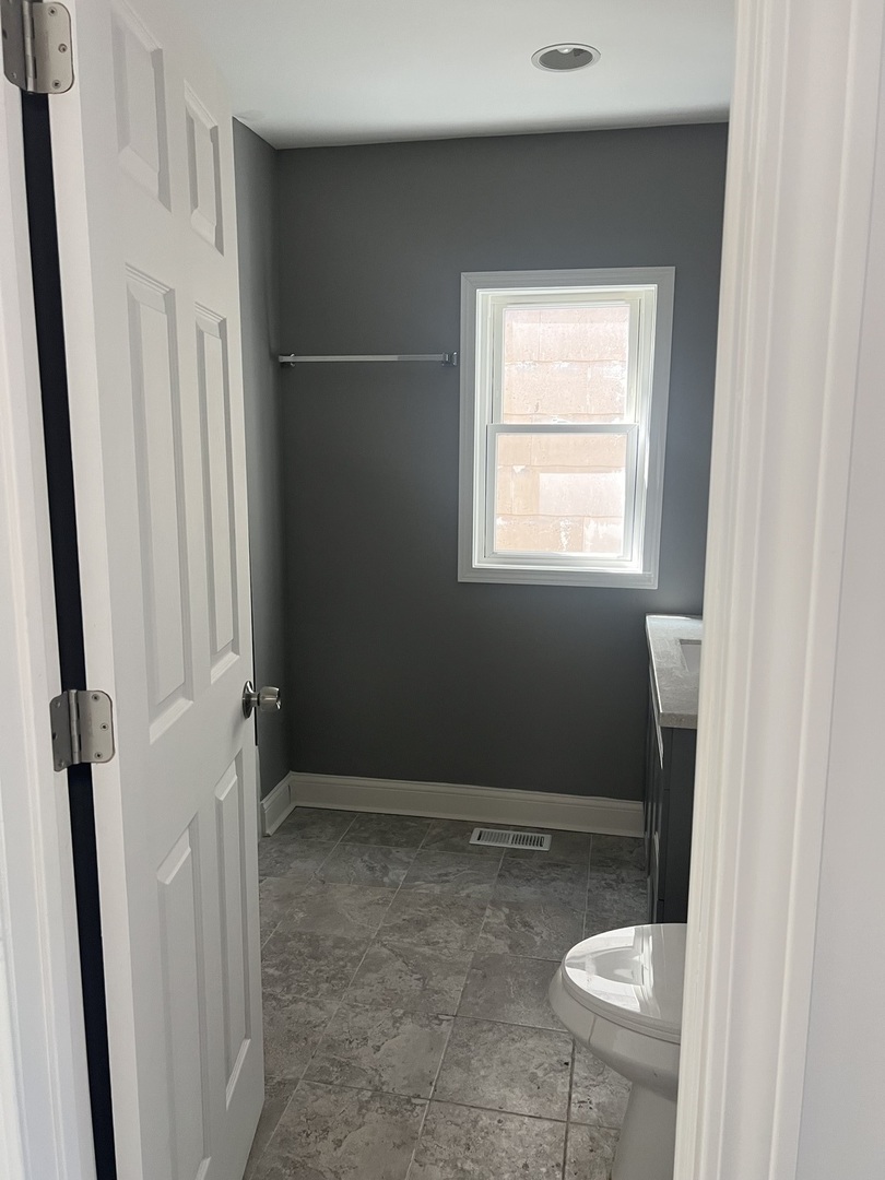 10642 S Calhoun Avenue, Chicago, IL 60617