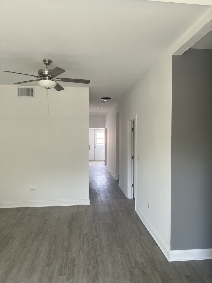 10642 S Calhoun Avenue, Chicago, IL 60617