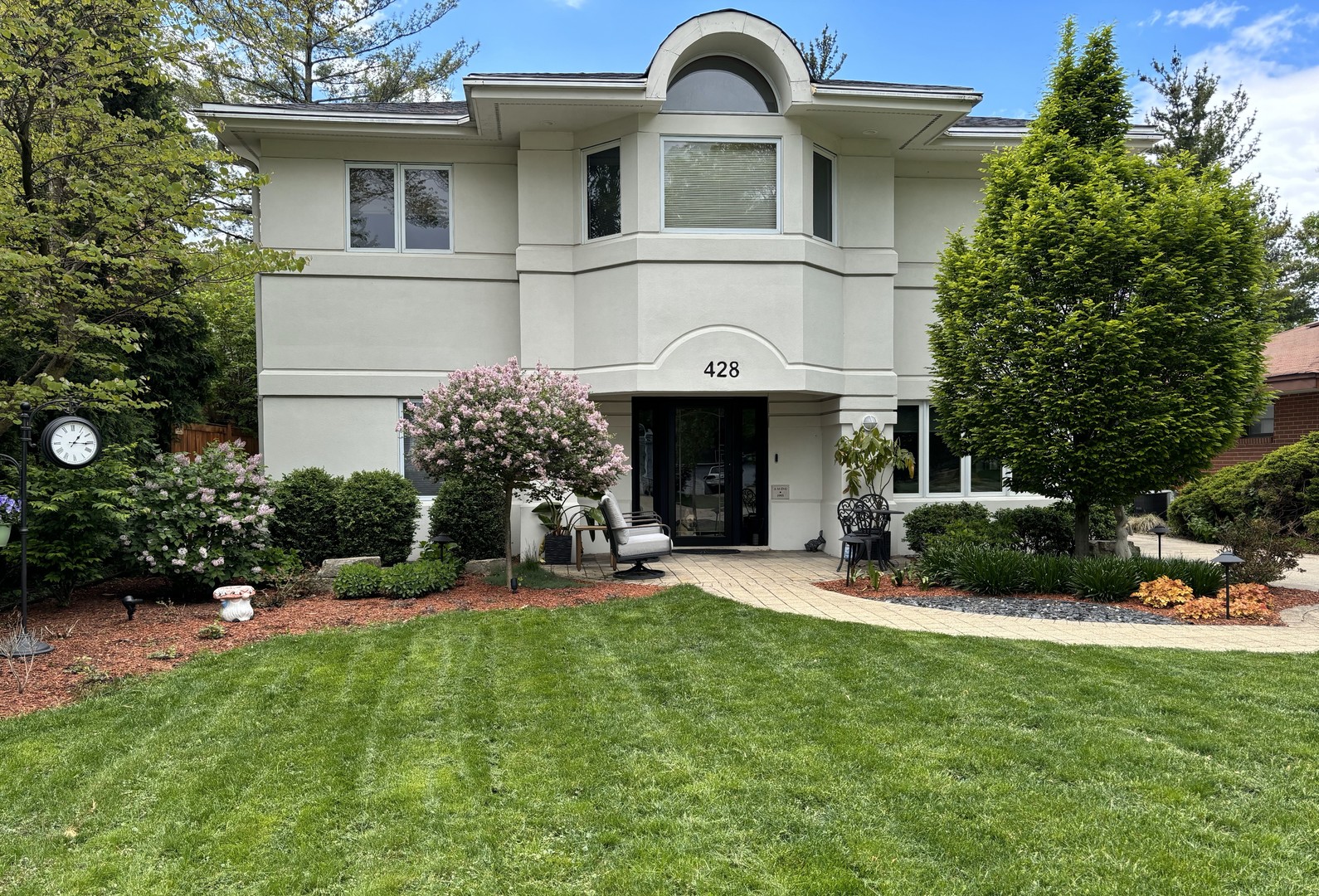 428 S Hillside Avenue, Elmhurst, IL 60126