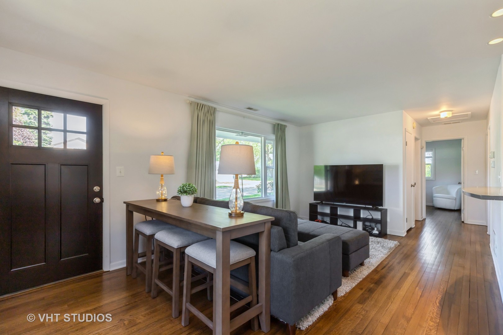 605 S Stewart Avenue, Libertyville, IL 60048