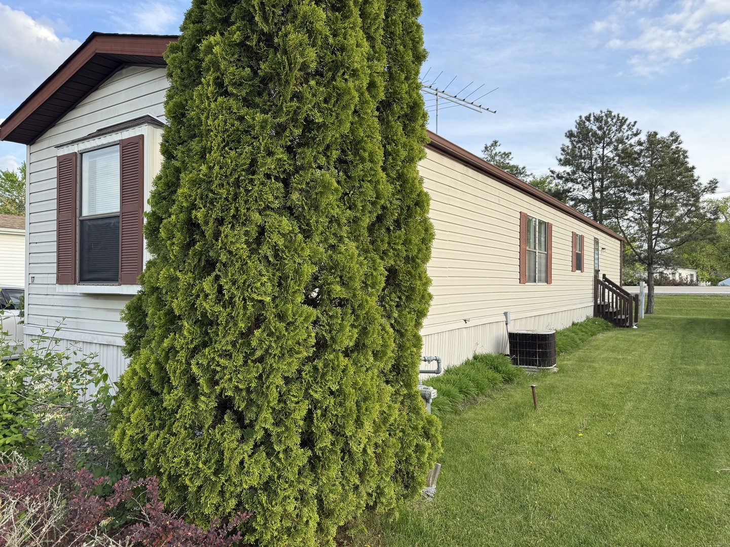 17 CARDINAL Drive, Beecher, IL 60401