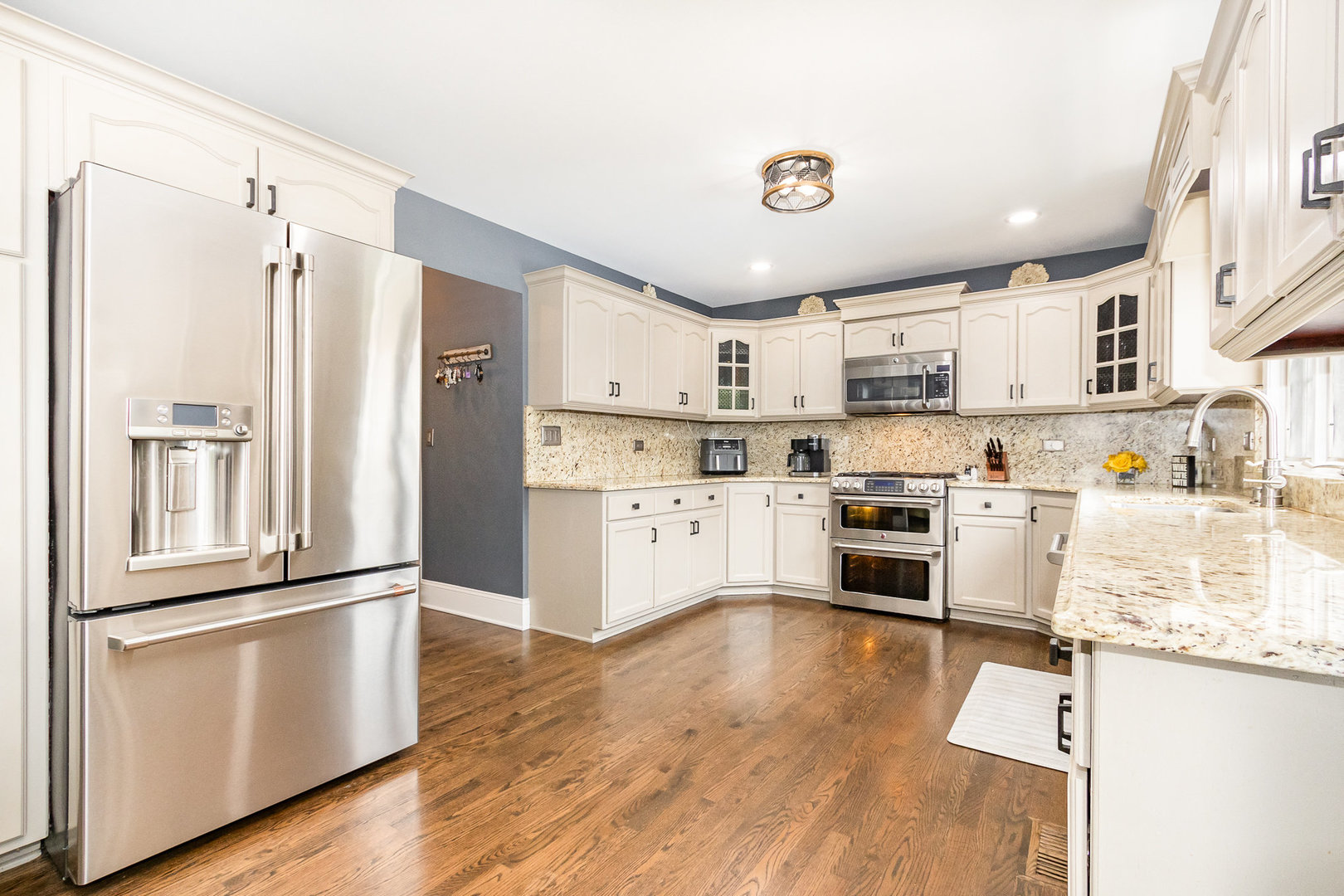 13025 Sunrise Drive, Lemont, IL 60439
