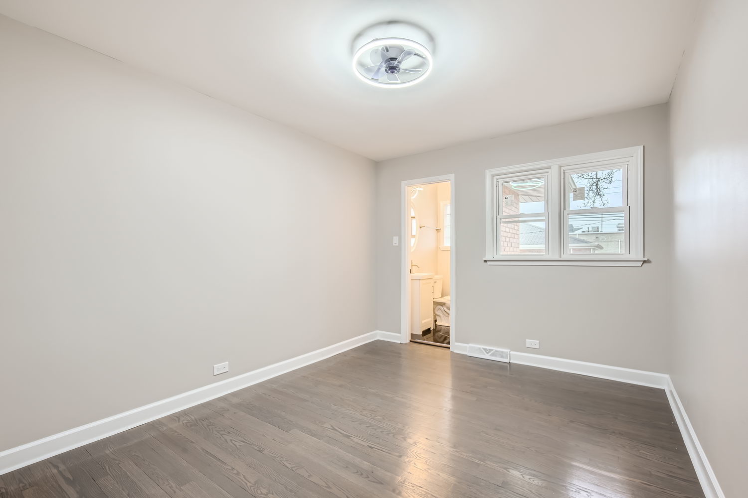 1012 E 162nd Place, South Holland, IL 60473