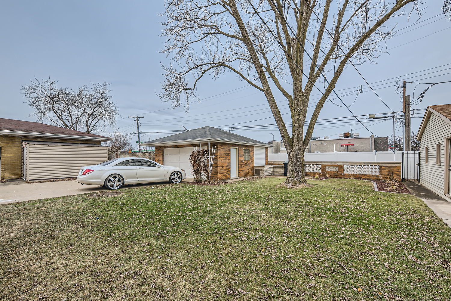 1012 E 162nd Place, South Holland, IL 60473
