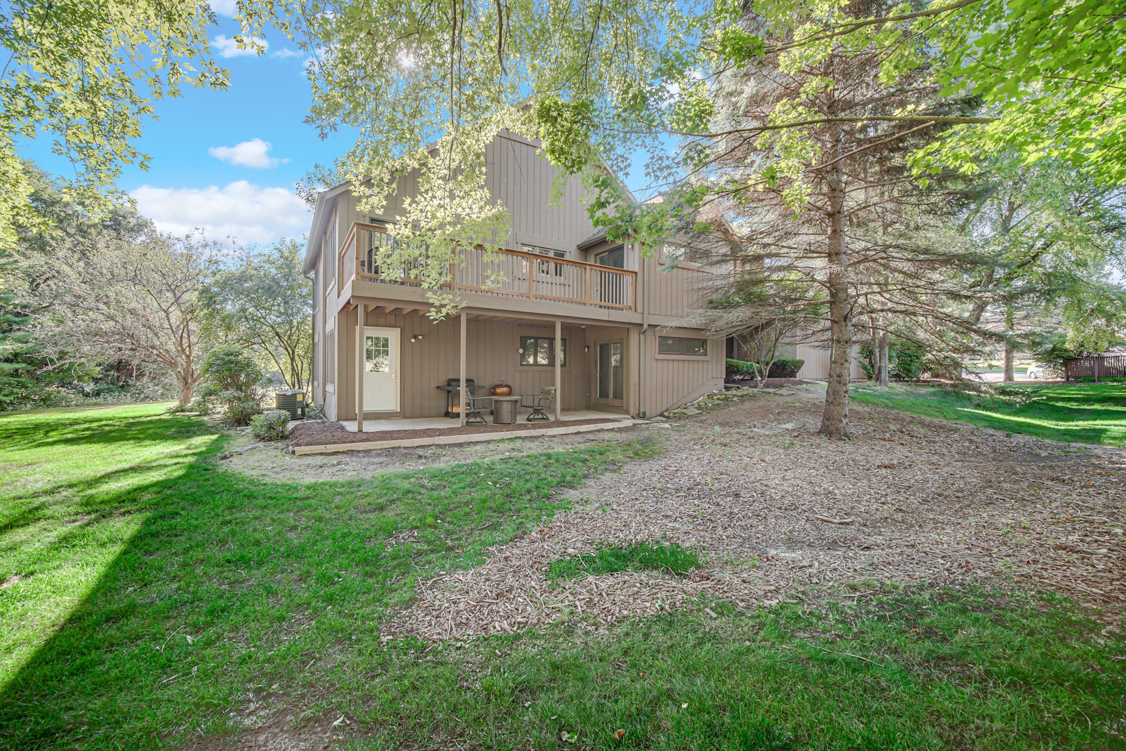 5805 Wild Plum Road, Crystal Lake, IL 60014