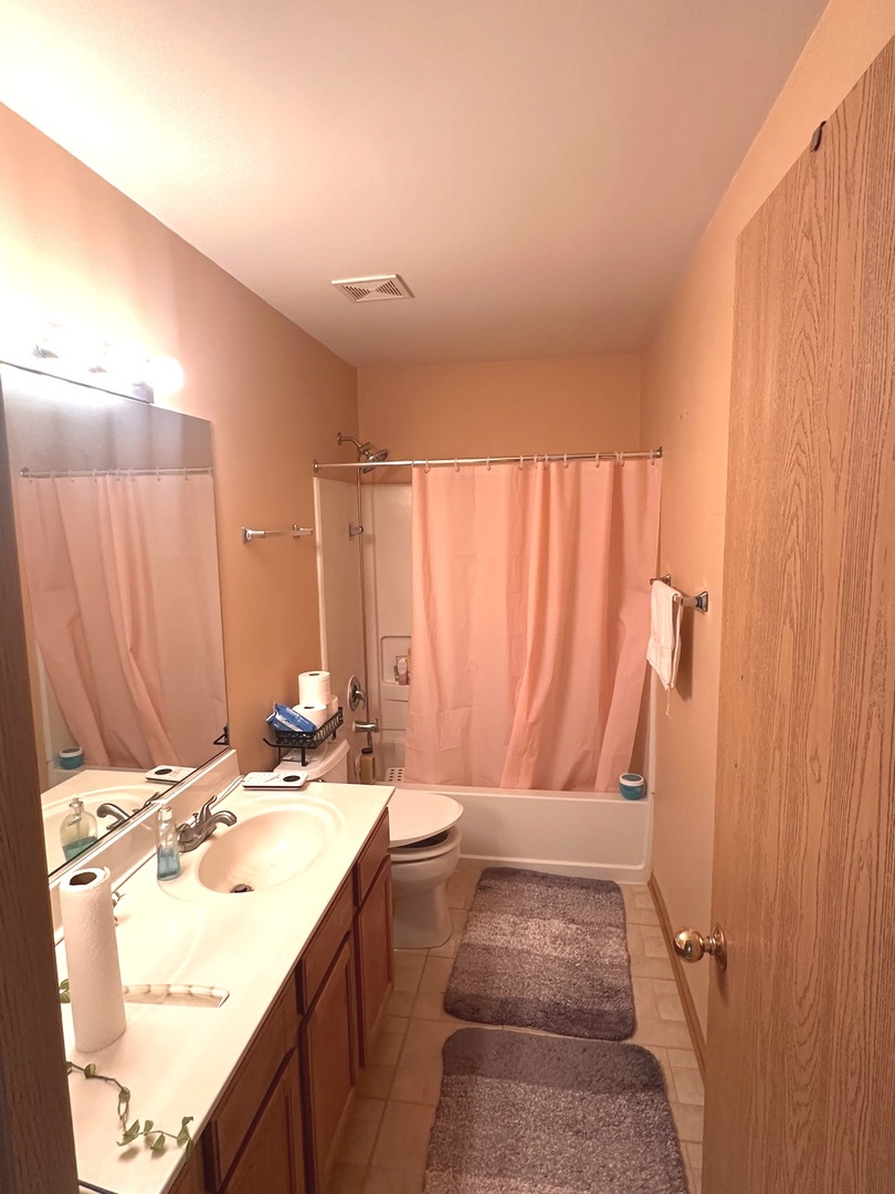 2643 Carrolwood Road #2643, Naperville, IL 60540
