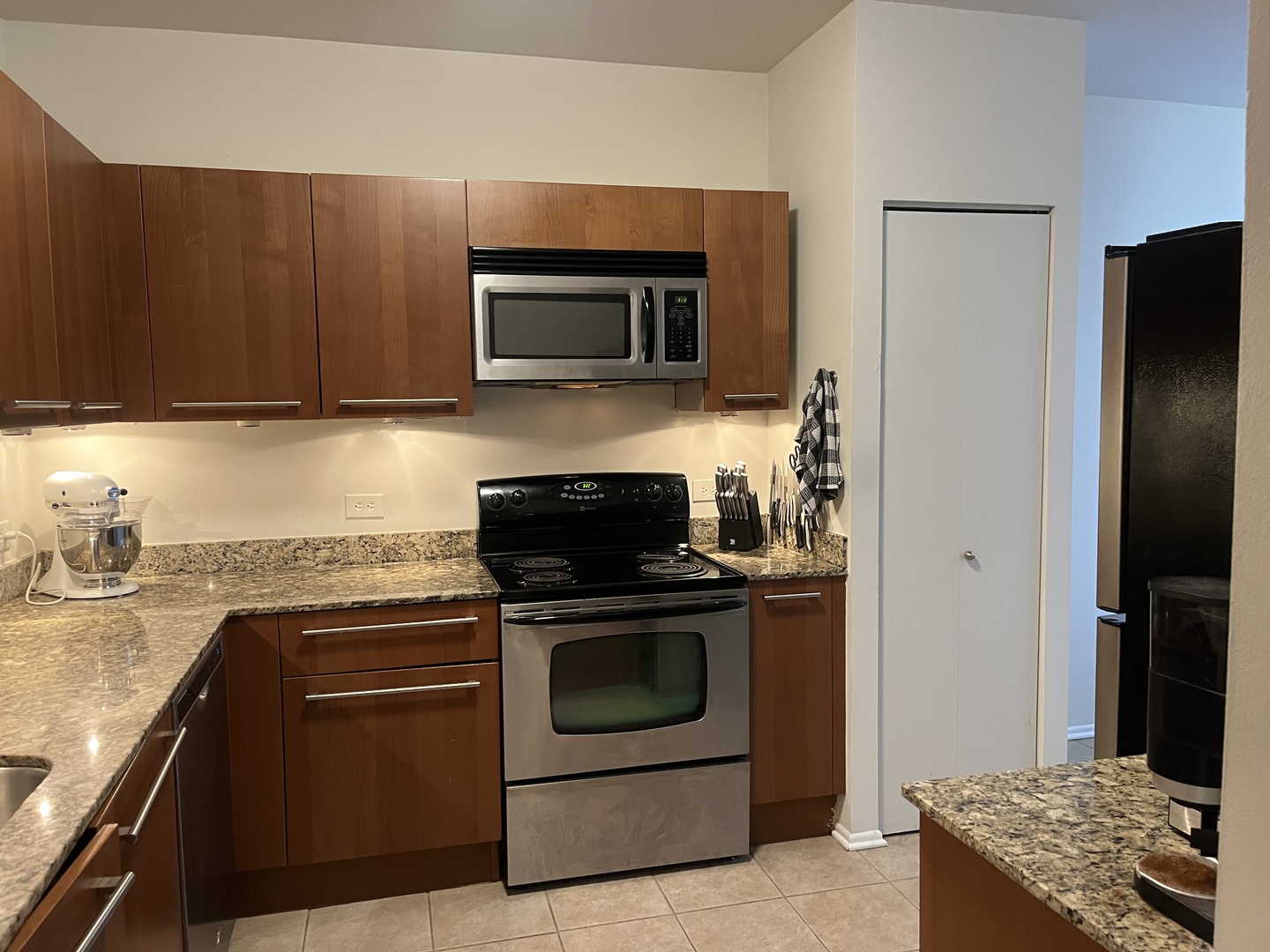 740 S Federal Street #401, Chicago, IL 60605
