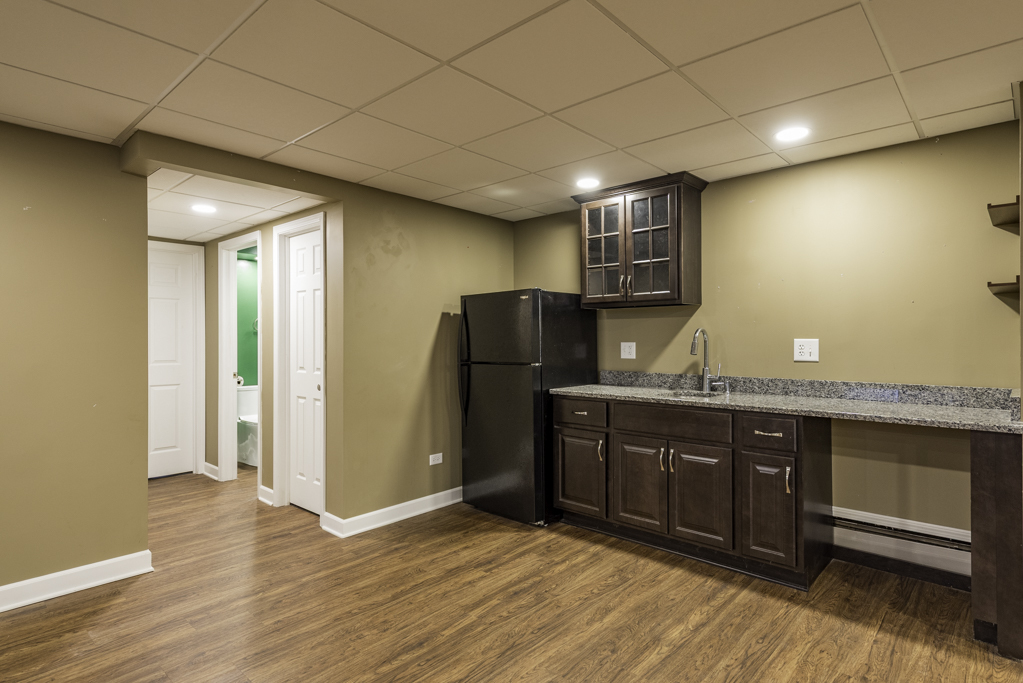 818 Geddes Court, Winthrop Harbor, IL 60096