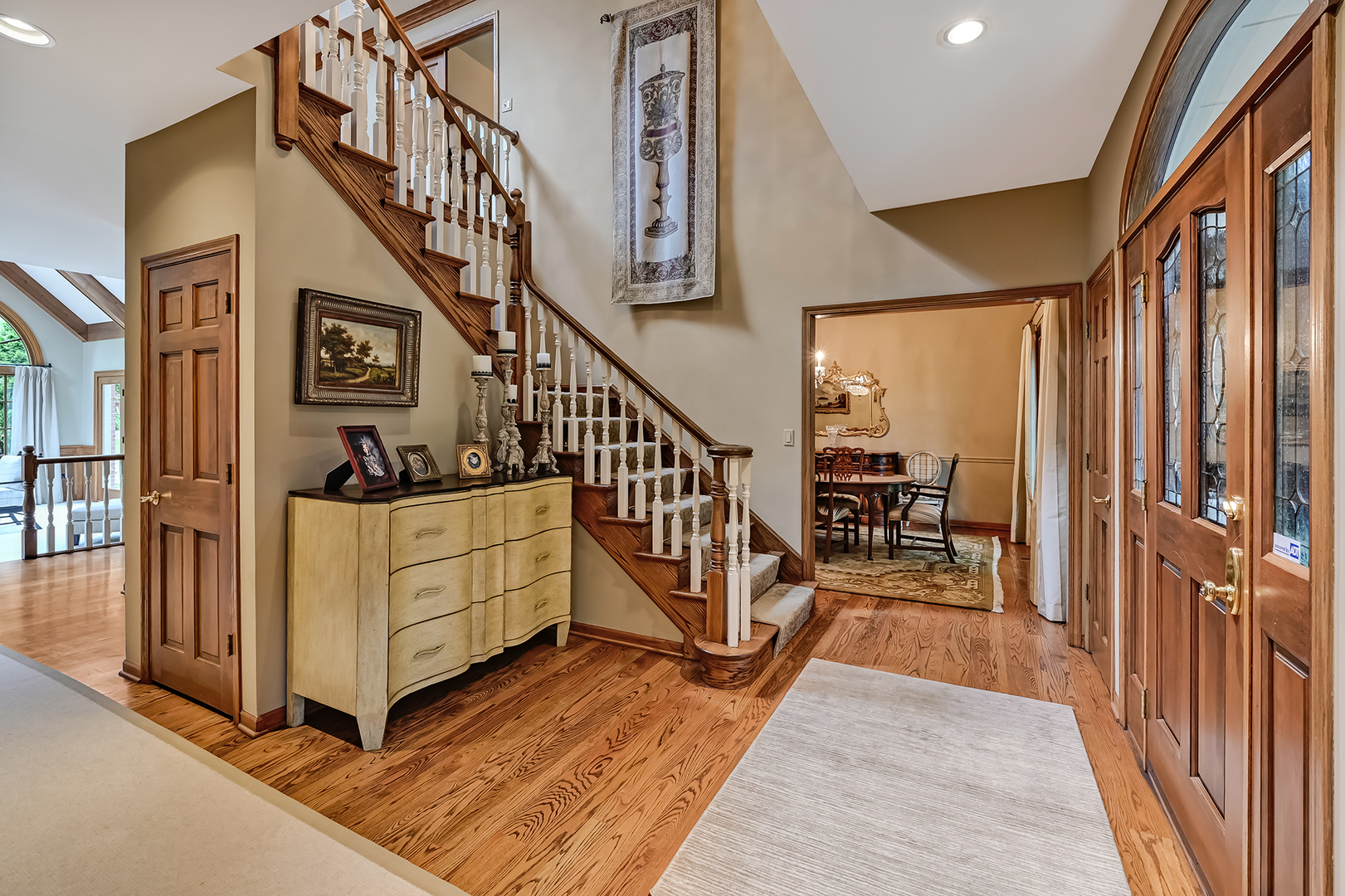 2 Hampton Court, Burr Ridge, IL 60527