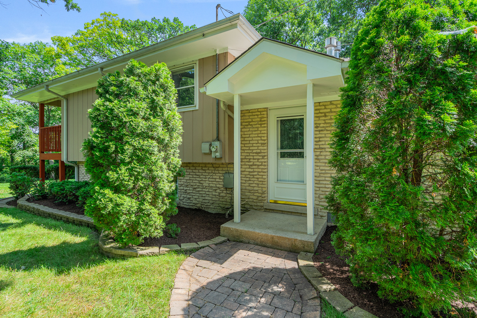 11S047 PALISADES Road, Burr Ridge, IL 60527