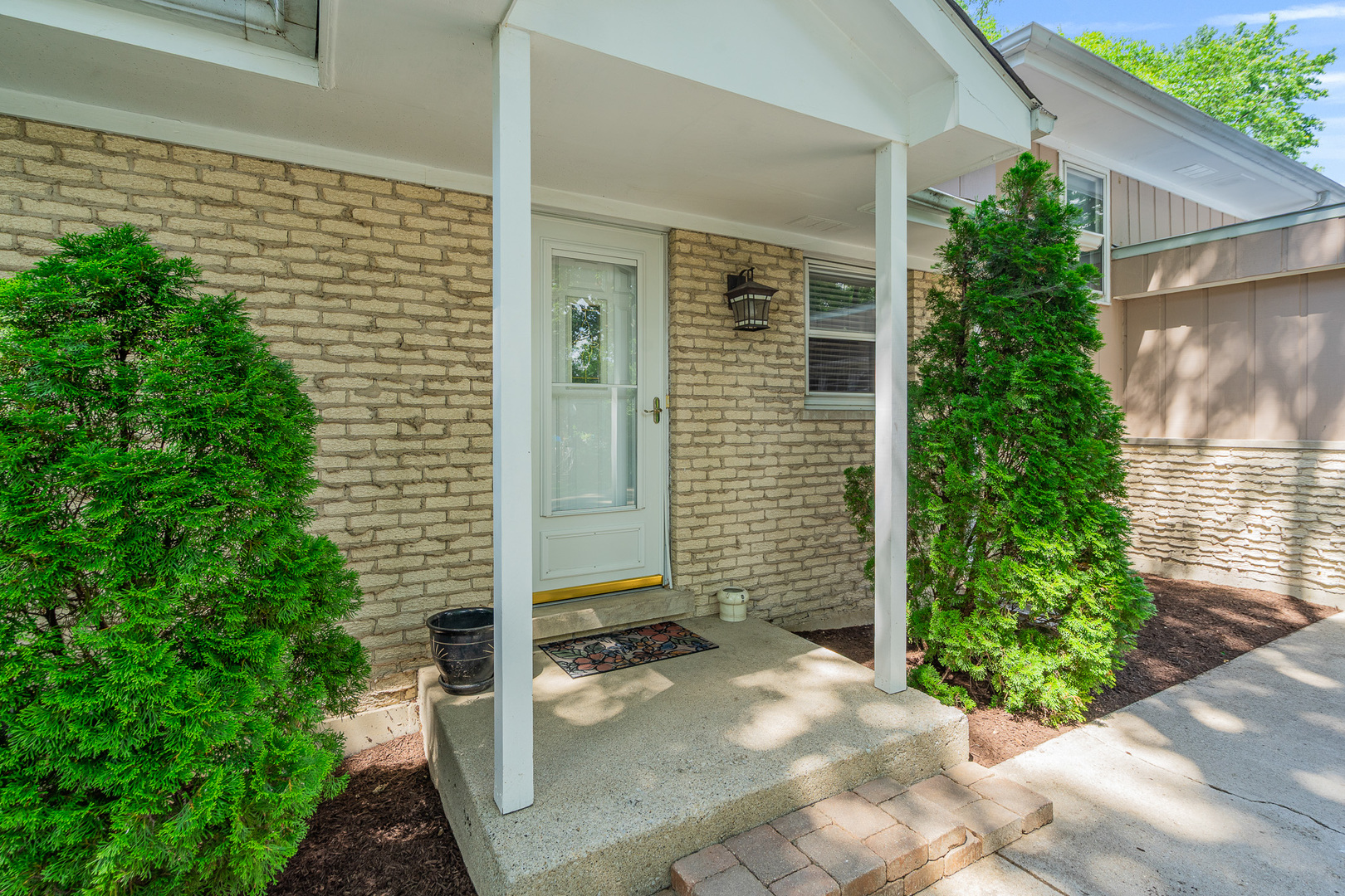 11S047 PALISADES Road, Burr Ridge, IL 60527