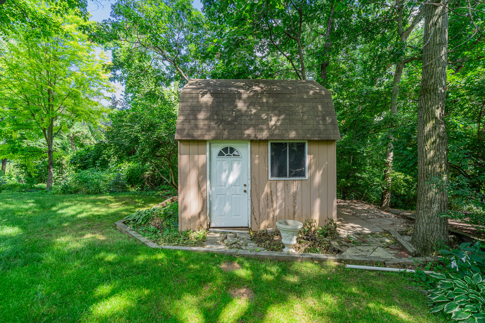 11S047 PALISADES Road, Burr Ridge, IL 60527
