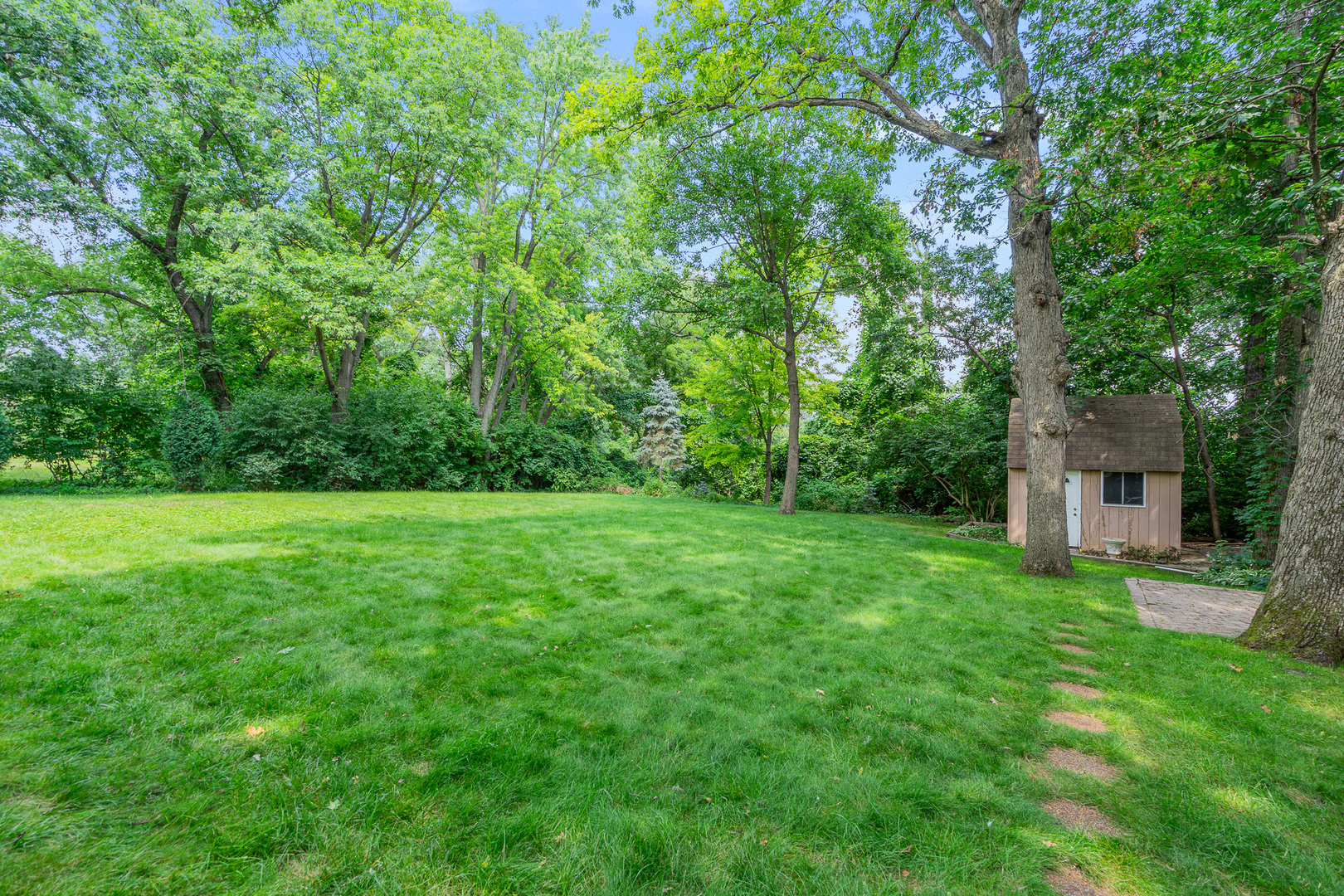 11S047 PALISADES Road, Burr Ridge, IL 60527