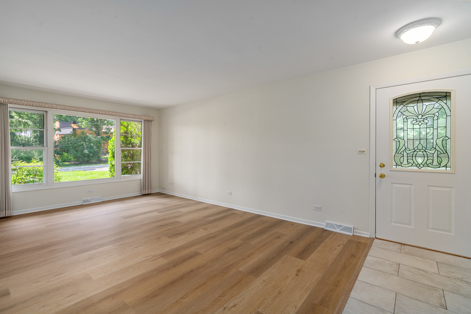 11S047 PALISADES Road, Burr Ridge, IL 60527