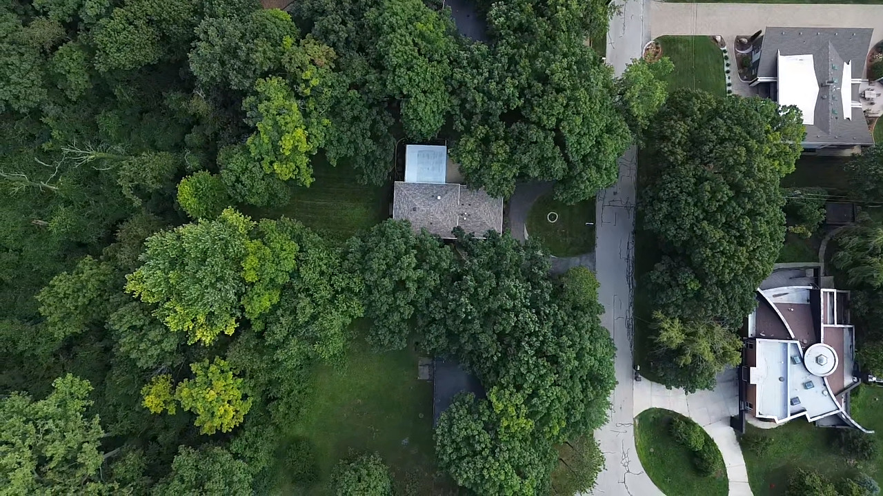 11S047 PALISADES Road, Burr Ridge, IL 60527