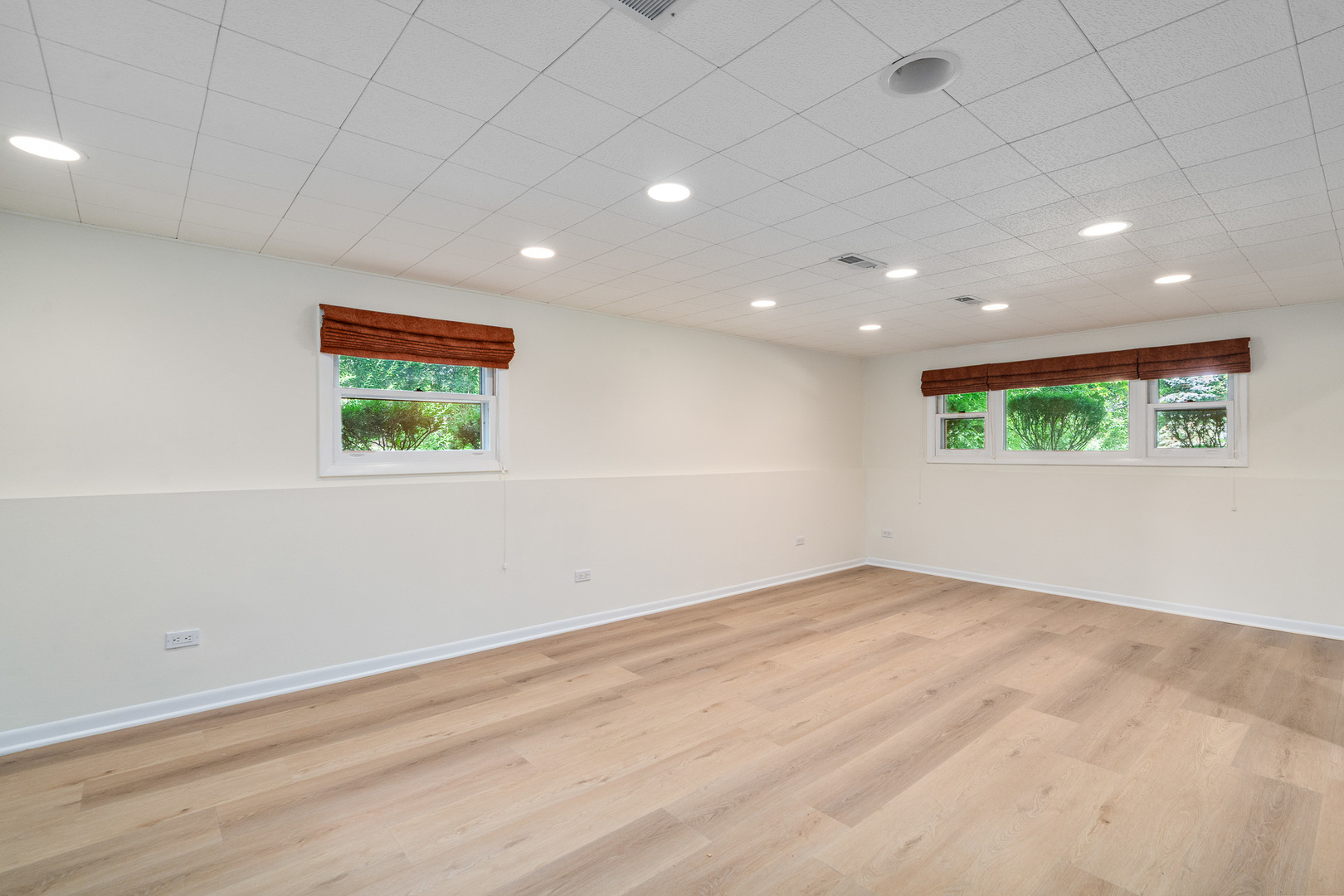 11S047 PALISADES Road, Burr Ridge, IL 60527
