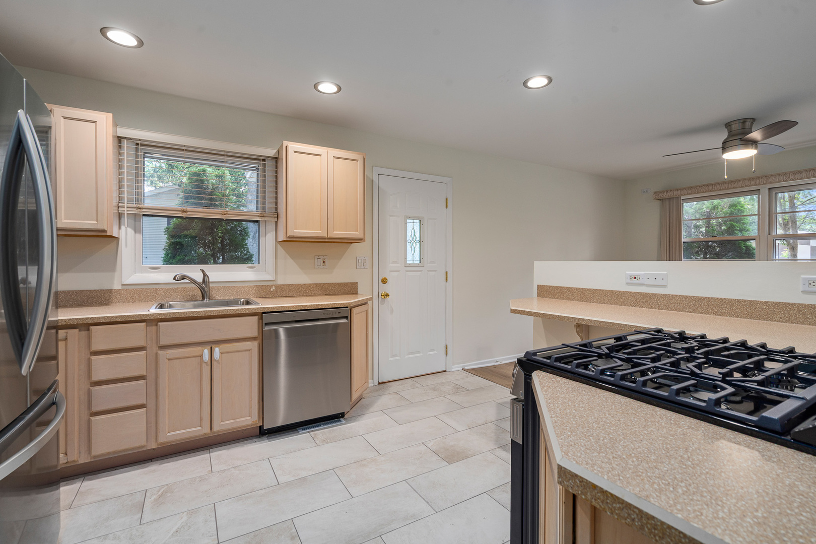 11S047 PALISADES Road, Burr Ridge, IL 60527