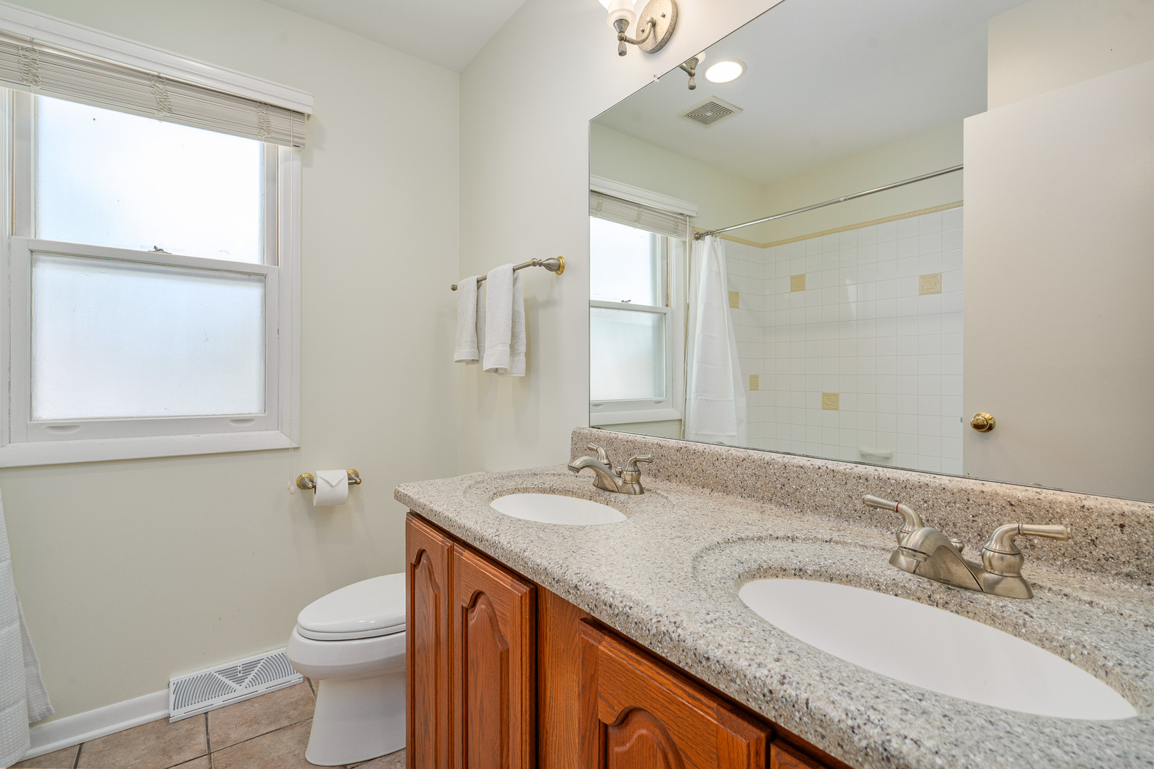 11S047 PALISADES Road, Burr Ridge, IL 60527