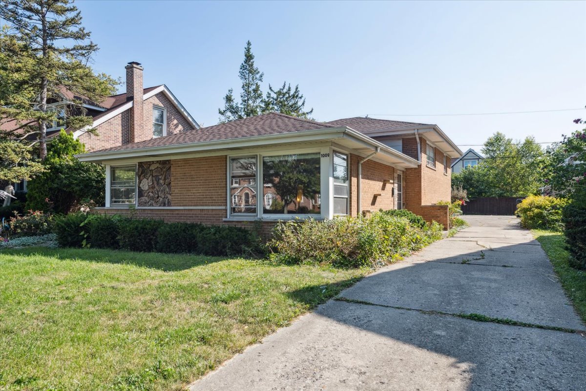 1009 S Washington Avenue, Park Ridge, IL 60068