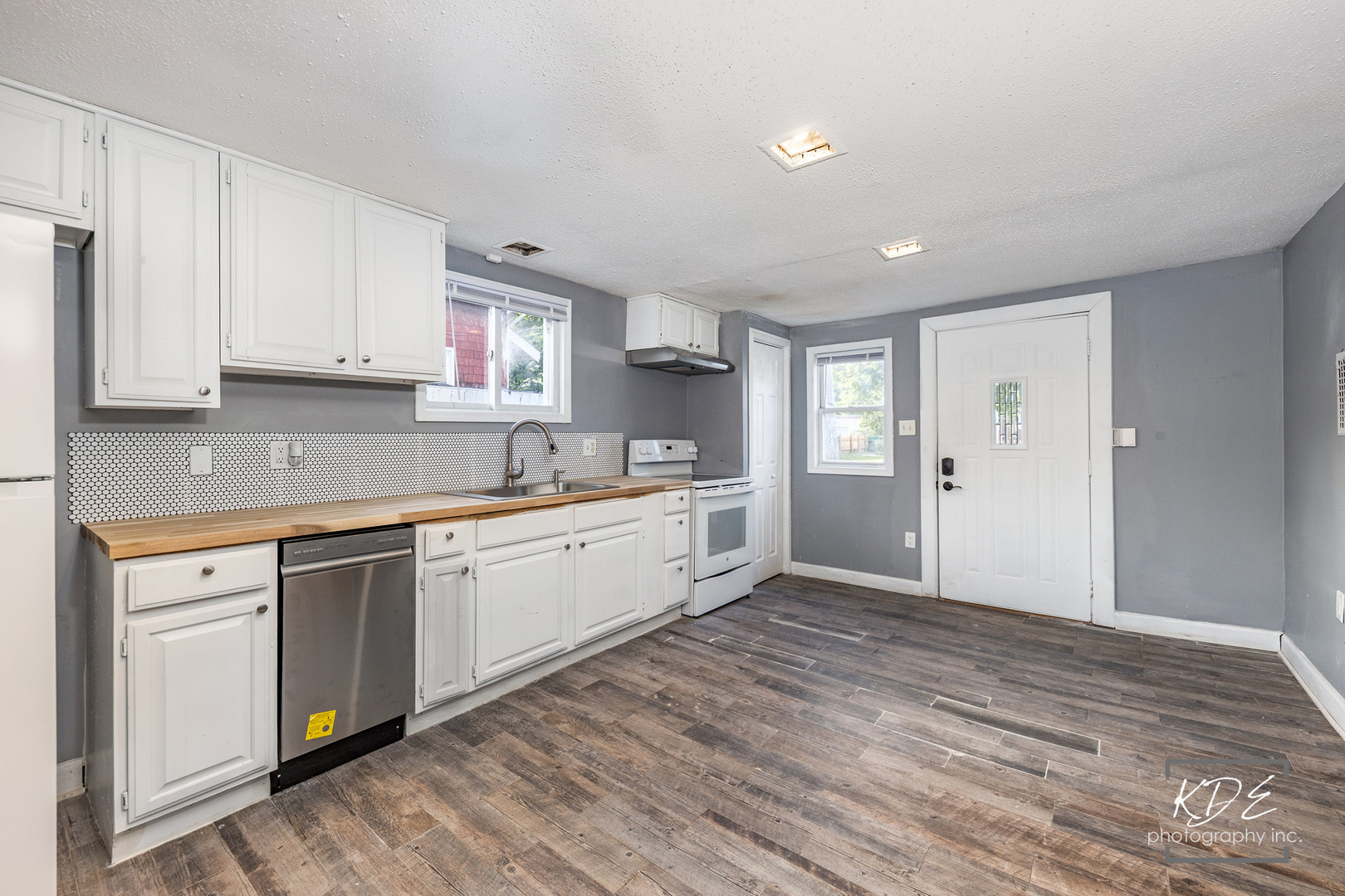 802 Julia Avenue, Joliet, IL 60433