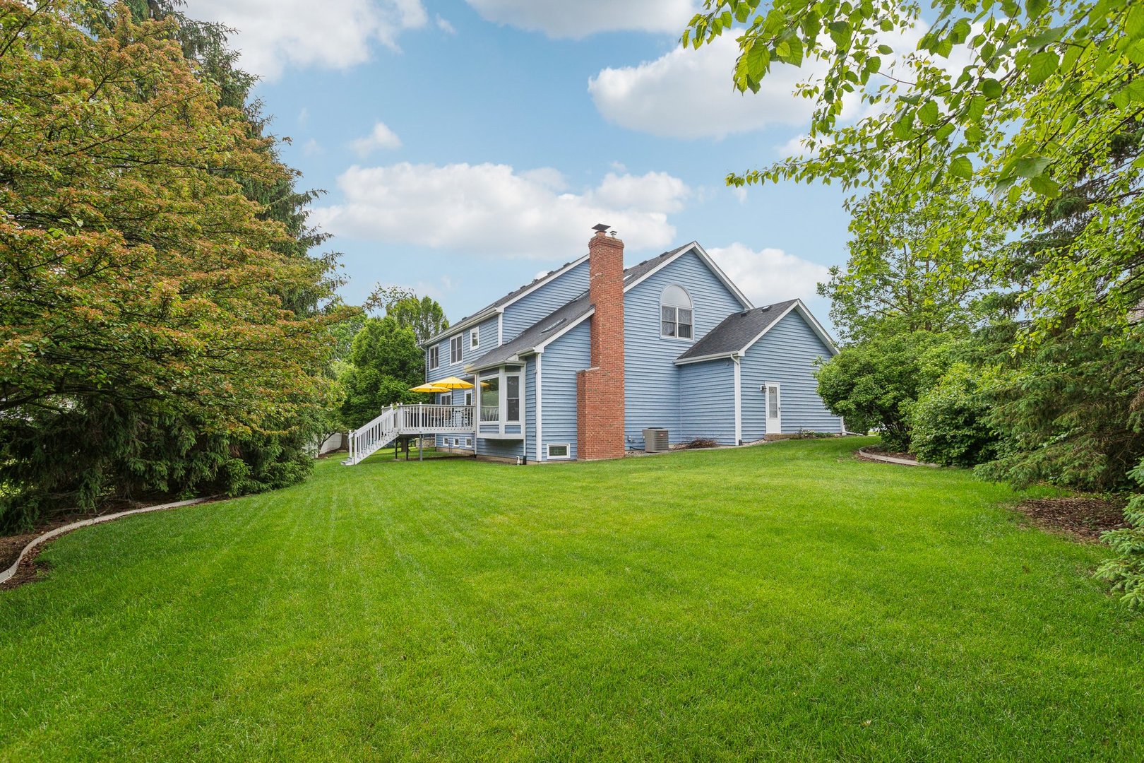 310 Westhaven Circle, Geneva, IL 60134