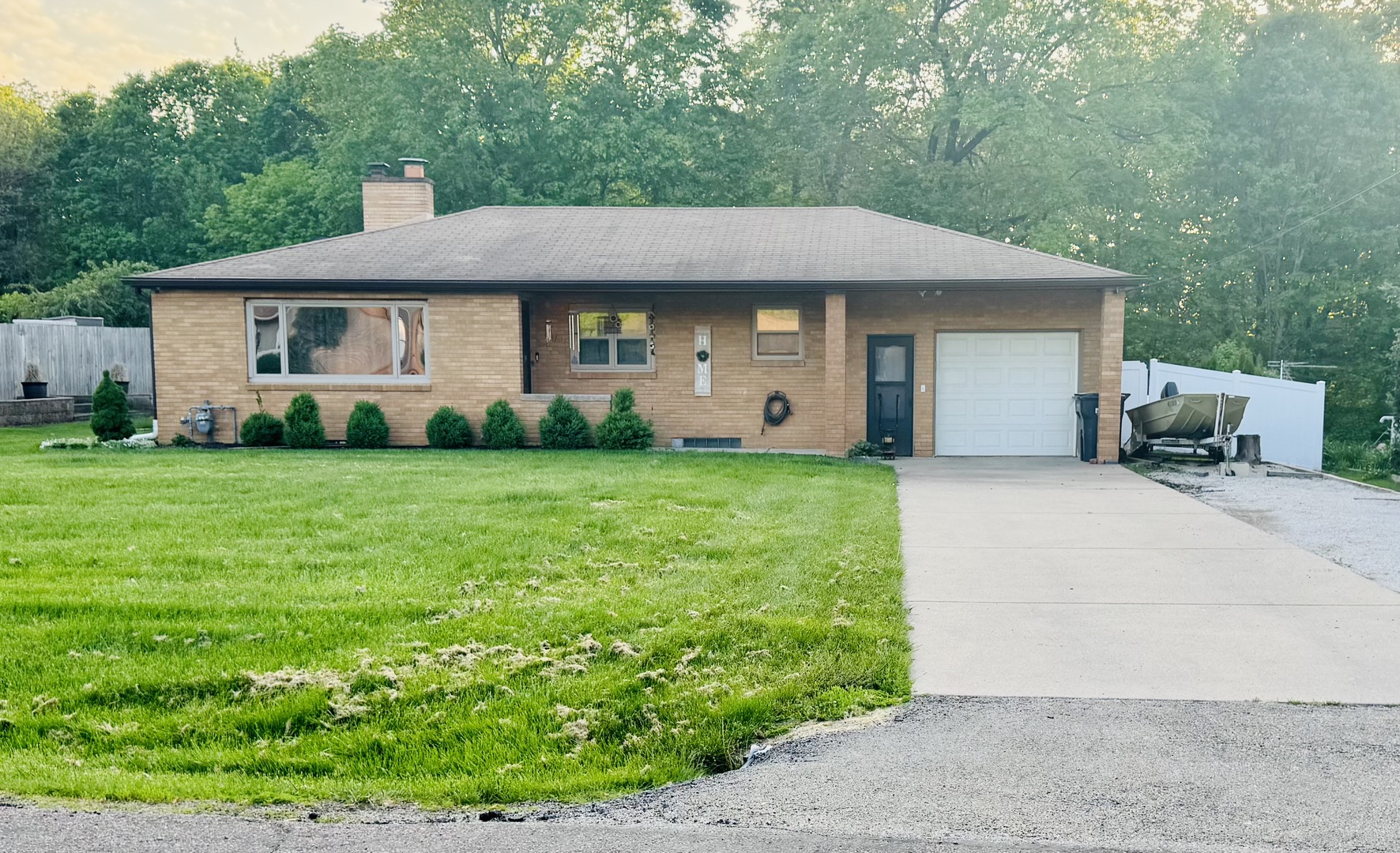 219 Twin Oaks Court, East Peoria, IL 61611