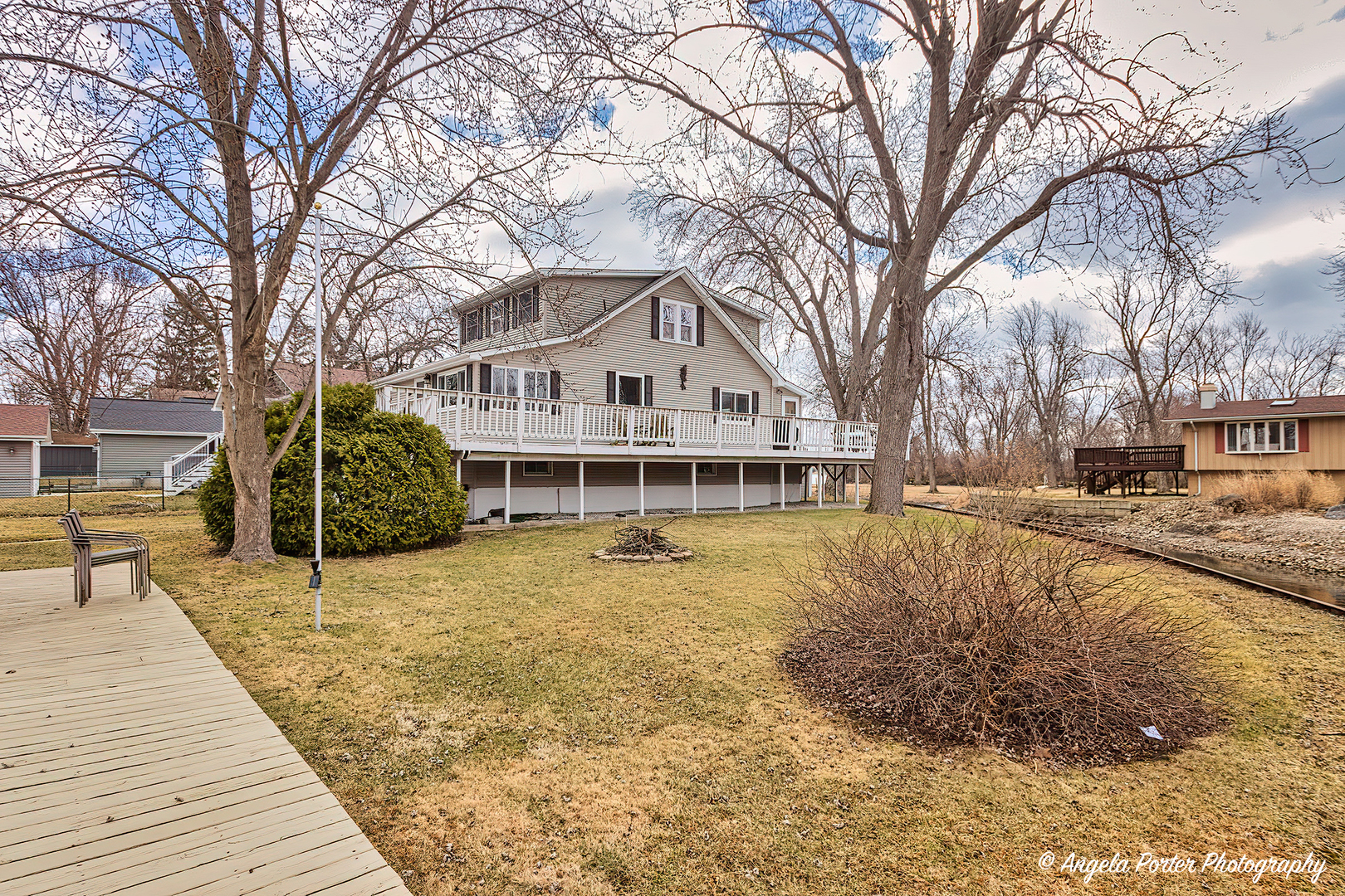 41551 N Lotus Avenue, Antioch, IL 60002