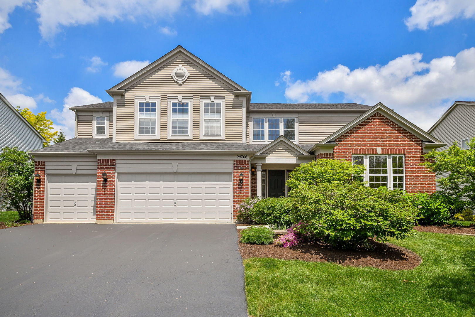 24706 Apollo Drive, Plainfield, IL 60585