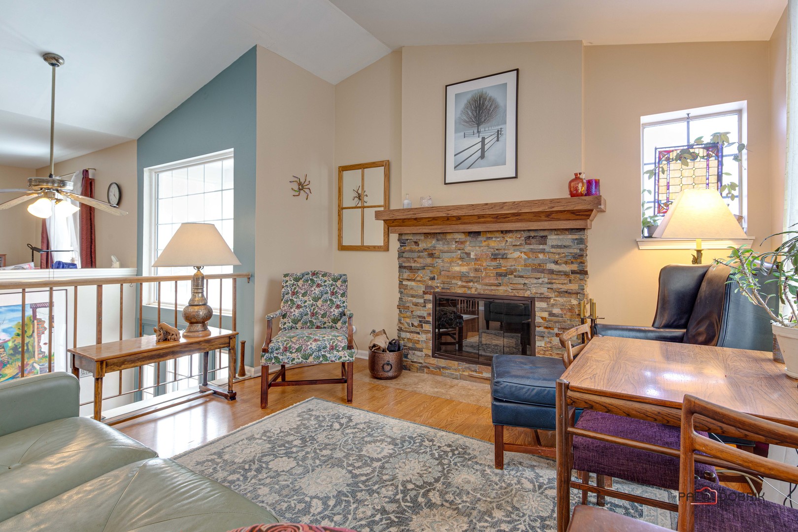 2805 S Embers Lane, Arlington Heights, IL 60005