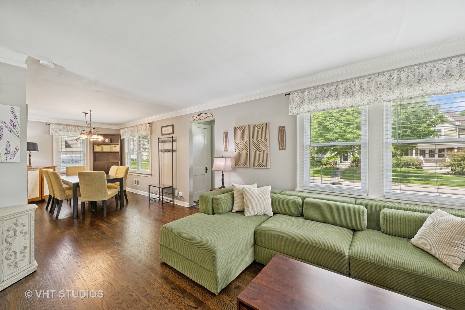 415 W Willow Street, Arlington Heights, IL 60004