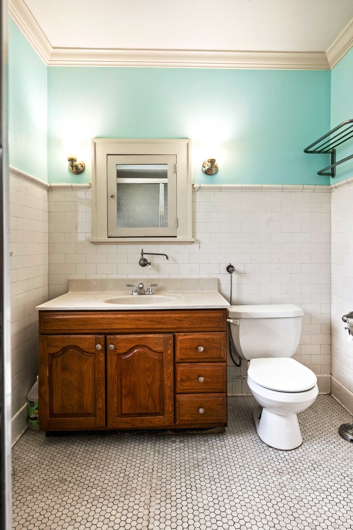 546 Elmwood Court, El Paso, IL 61738