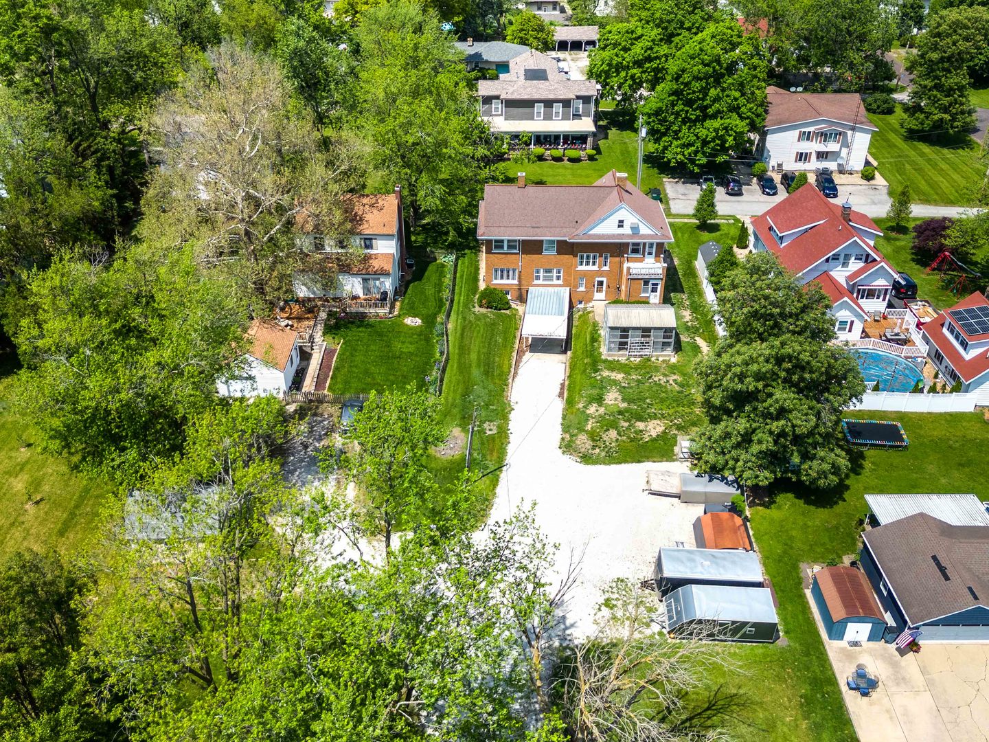 546 Elmwood Court, El Paso, IL 61738