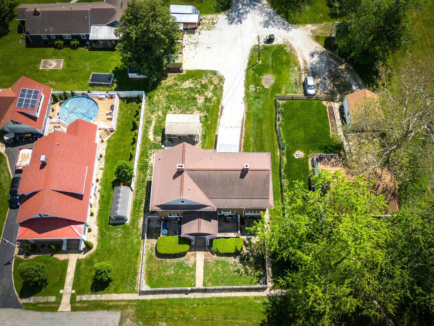 546 Elmwood Court, El Paso, IL 61738