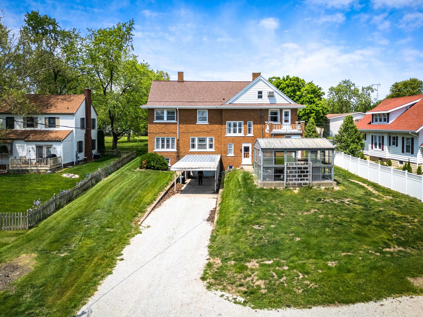 546 Elmwood Court, El Paso, IL 61738