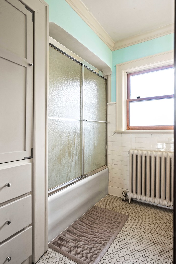 546 Elmwood Court, El Paso, IL 61738