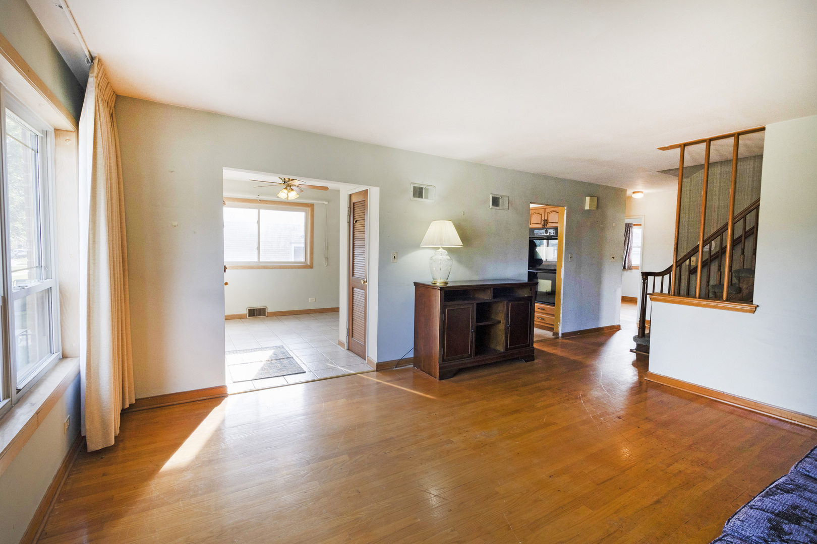 11157 Shaw Street, Westchester, IL 60154