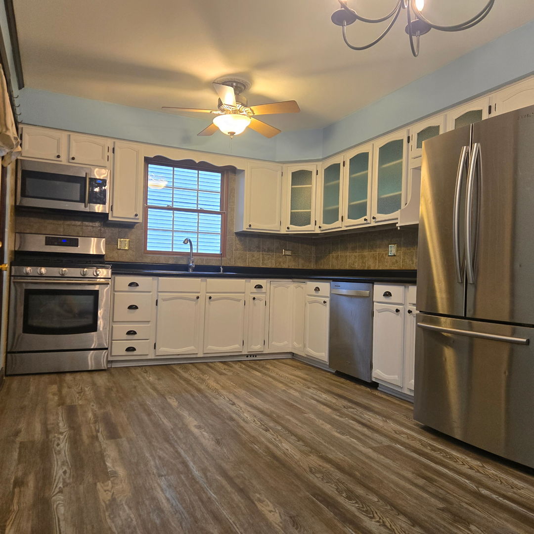 2810 Brentwood Lane, McHenry, IL 60050