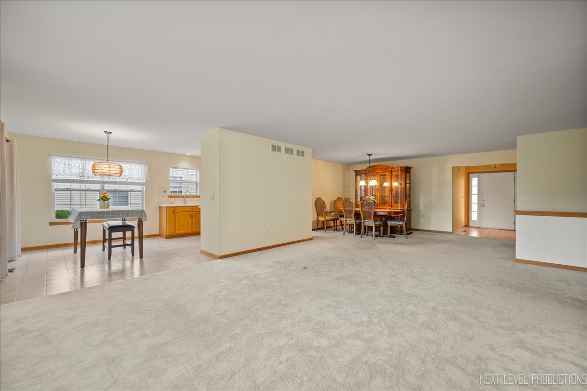 513 Coventry Court, Oswego, IL 60543