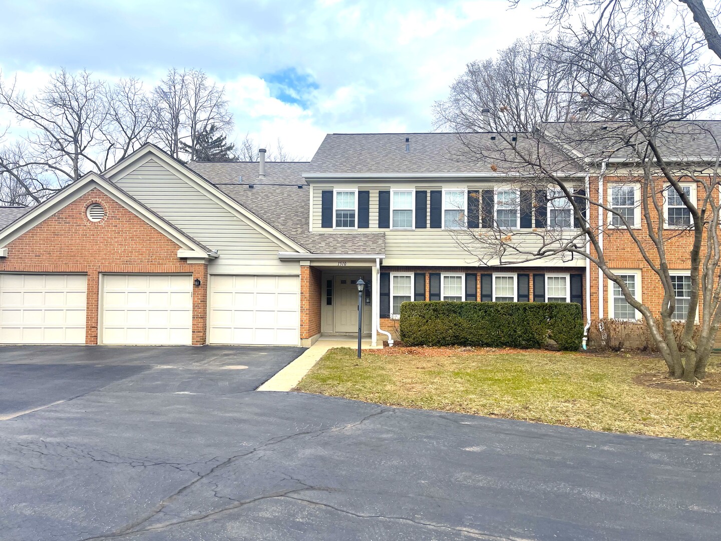 1510 Seville Court #A1, Wheeling, IL 60090