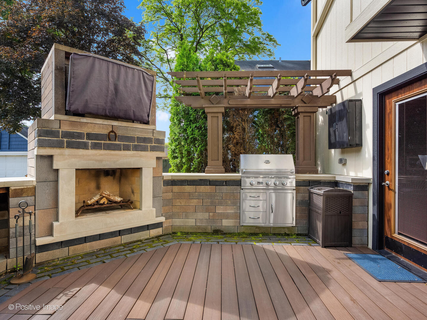 727 N CATHERINE Avenue, La Grange Park, IL 60526