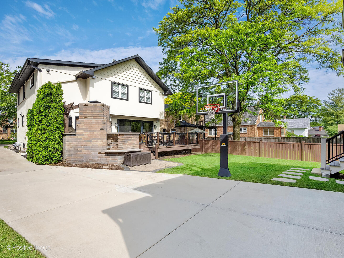 727 N CATHERINE Avenue, La Grange Park, IL 60526