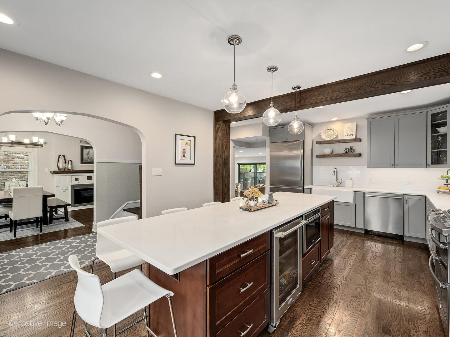 727 N CATHERINE Avenue, La Grange Park, IL 60526