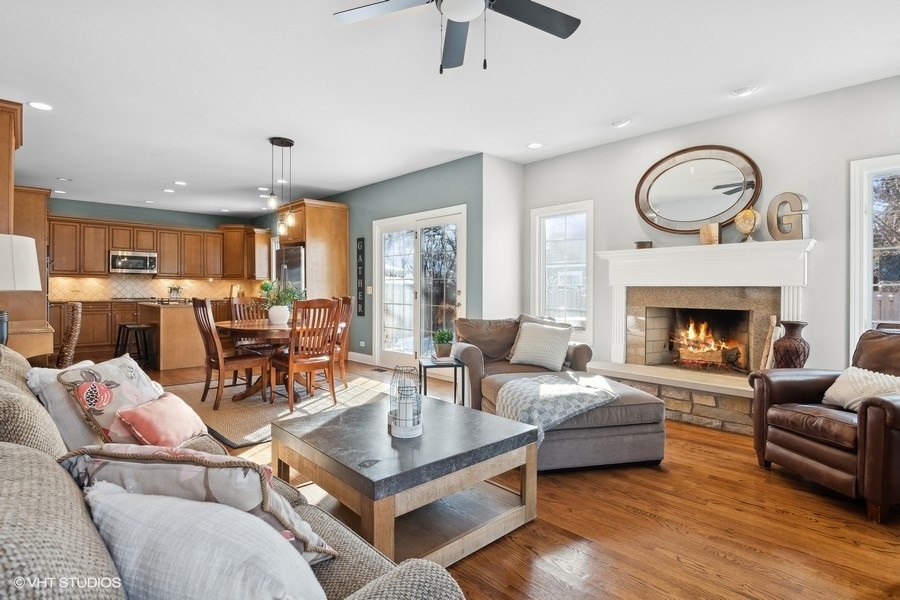 816 S Spring Road, Elmhurst, IL 60126