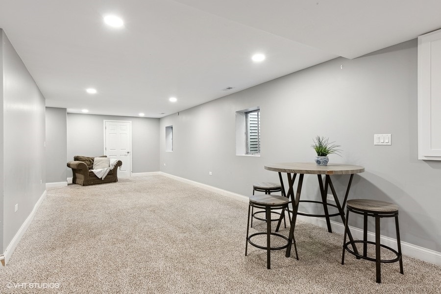 816 S Spring Road, Elmhurst, IL 60126